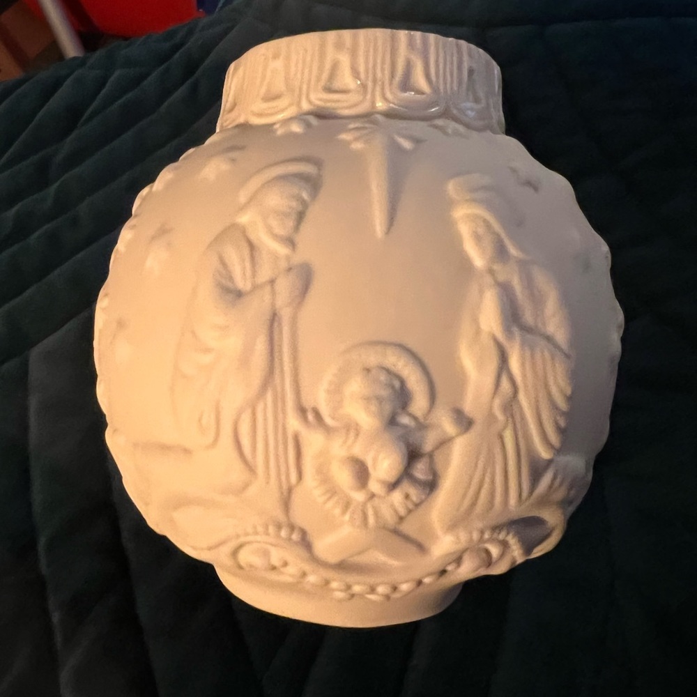 Lenox Nativity Scene Candle